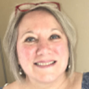 Meet your Posher, Lorie